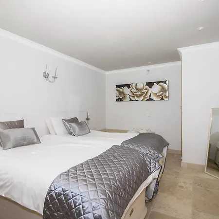 Arrochela Villa Vilamoura