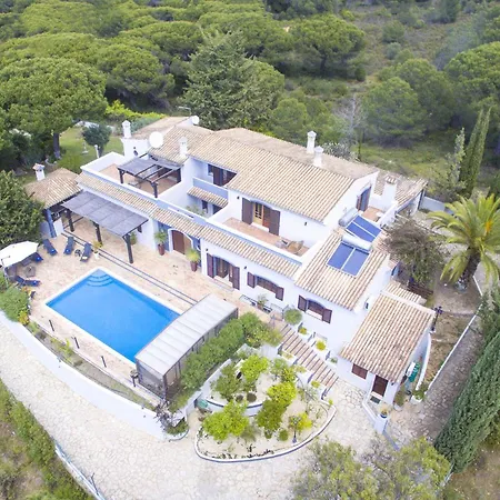 Villa Arrochela
